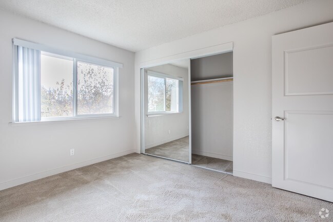 1BR,1BA-The Arbor - City Park