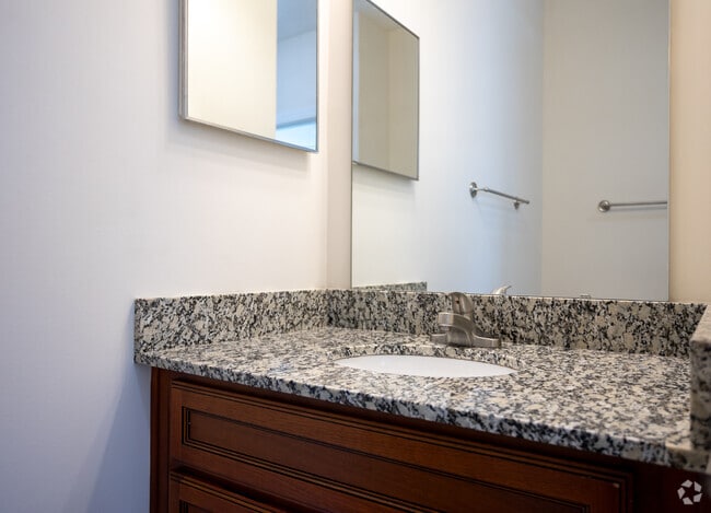 1BR,1BA -841SF - Bathroom - Seasons at Poplar Tent