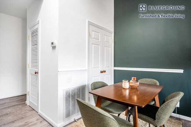 Photo - 1826 Vernon St NW Unit SI FL3-ID191