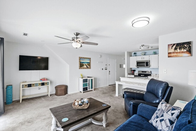 Building Photo - 215 Double Eagle Dr Unit FL2-ID1381673P