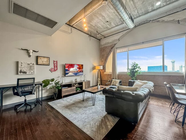 Building Photo - 500 S Ervay St Unit ID1055834P