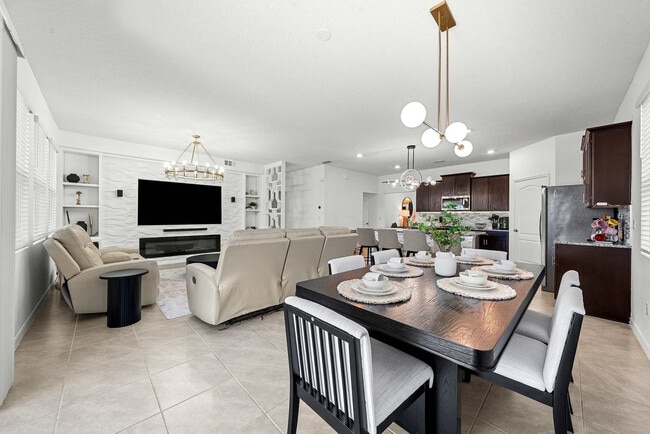 Photo - 7552 Oakmoss Loop Unit ID1336807P