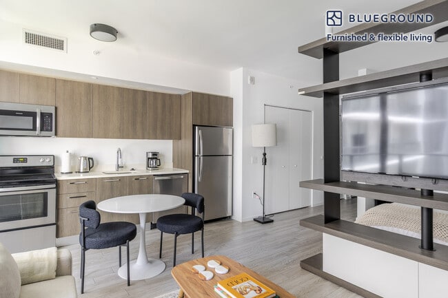 Photo - 230 NE 4th St Unit FL3-ID131