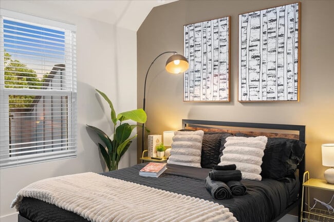 Photo - 2005 Clarksdale Dr Unit ID1284688P