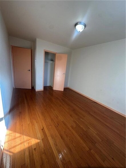 Photo - 2338 Dean St Unit 4