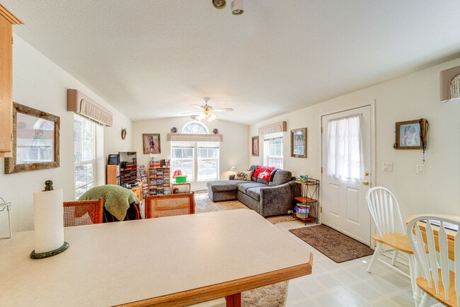 Photo - 16934 Tyee Dr Unit SI ID1546318P