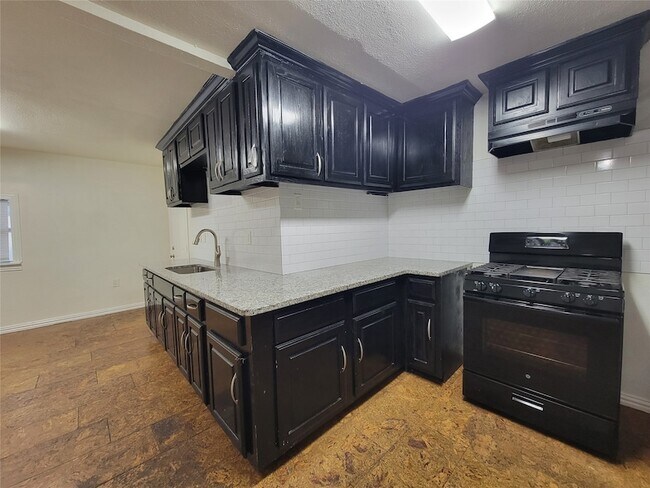 Photo - 620 Lacewood Dr