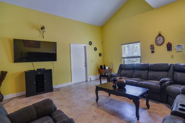 Photo - 2960 58th Ave S Unit SI ID1545769P
