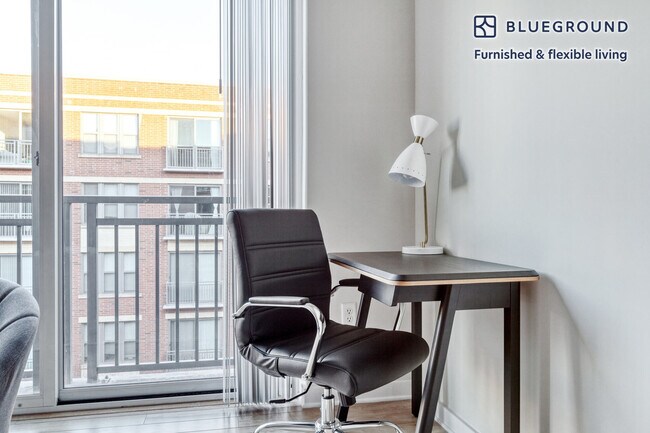 Photo - 360 H St NW Unit FL5-ID420