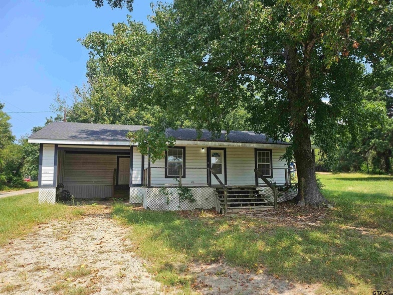 Photo - 102 Cook St