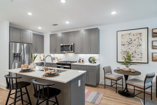 Photo - Eden at Lakeview