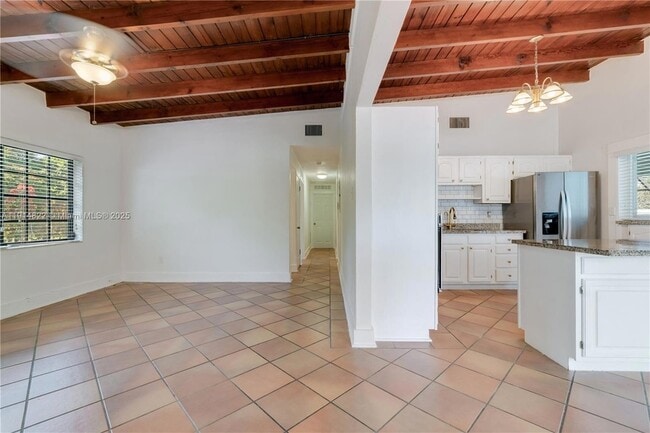 Photo - 10621 SW 111th St