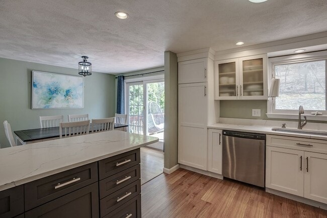 Photo - 7 Briarwood Rd