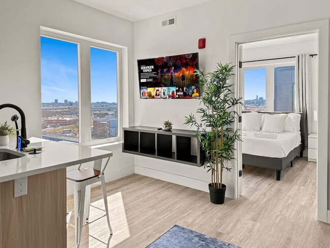 Building Photo - 2400 E Huntingdon St Unit ID1075551P