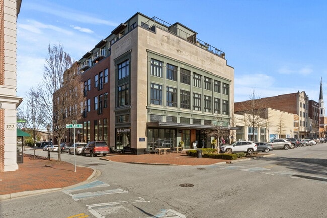 Photo - Aug Smith on Main