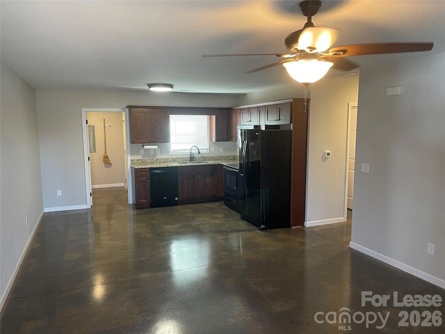 Photo - 4427 Dillbrook Ln