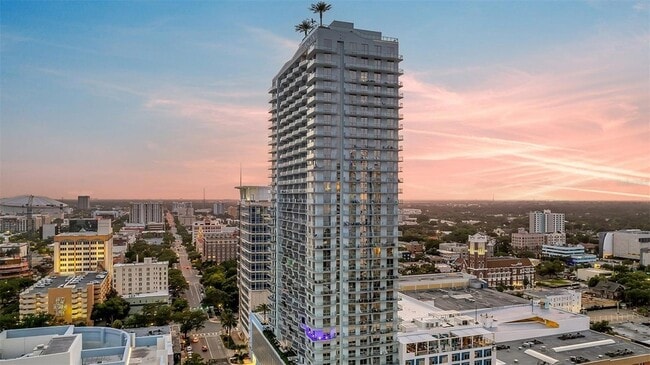 Building Photo - 225 1st Ave N Unit A1