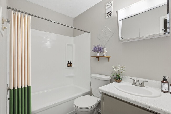 Photo - Alturas Penbrook