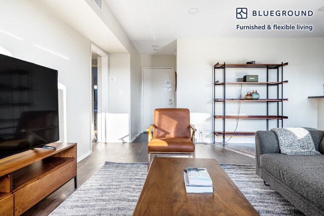 Building Photo - 9025 W 3rd St Unit FL2-ID395