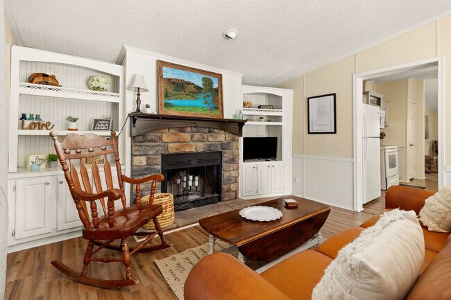 Photo - 705 Firefly Dr Unit ID1365728P