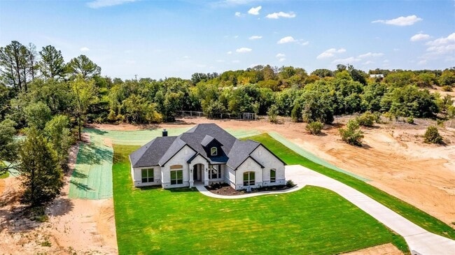Photo - 1007 Meadow Wood Ter