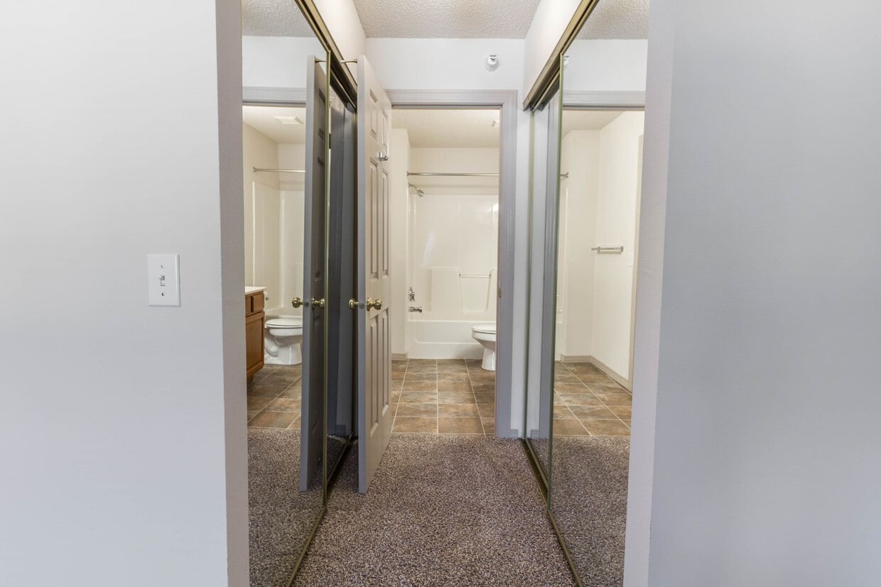 Floor Plan - 2 BED (345)