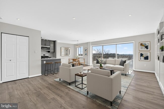 Photo - 4241 Columbia Pike Unit 601