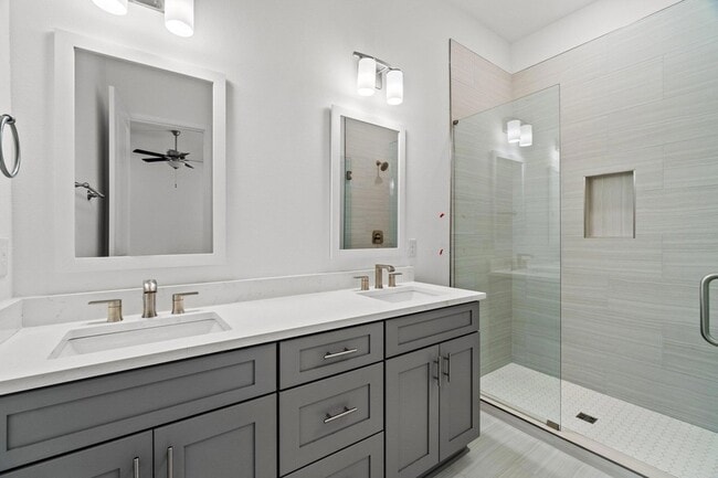 Photo - 212 Kara Lake Dr