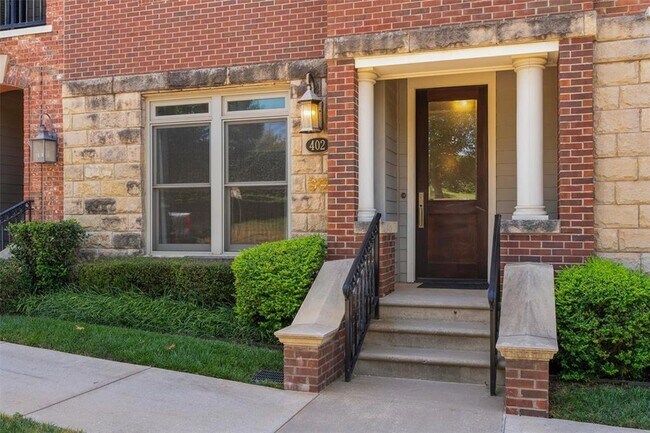 Photo - 402 NE 2nd St