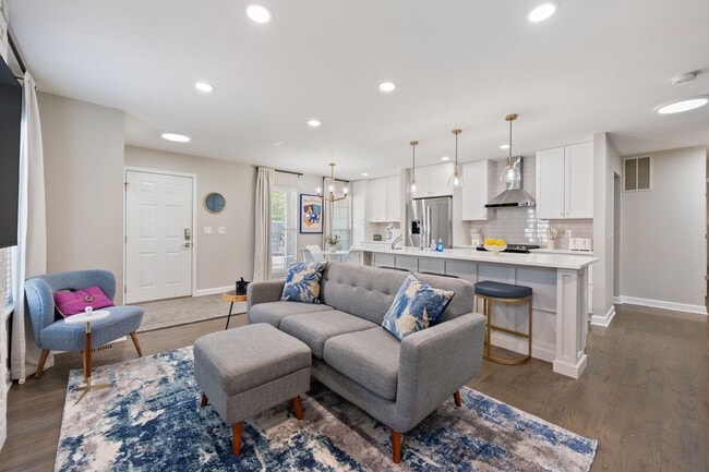 Building Photo - 22051 W Taylor Rd Unit ID1285046P