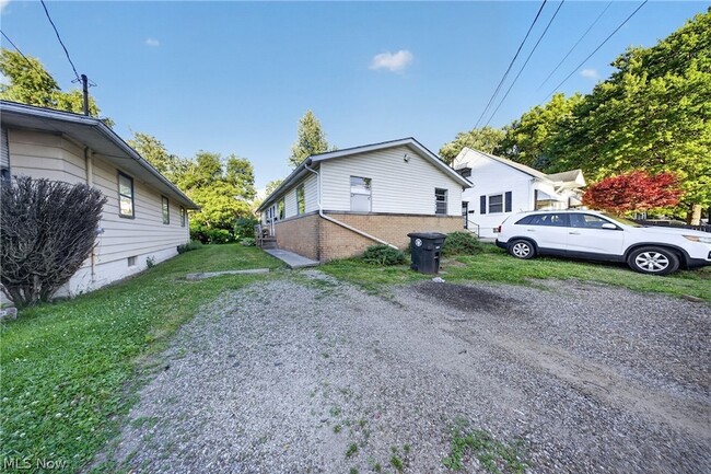 Photo - 1095 St Michaels Ave Unit 1097