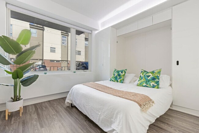 Photo - 12607 Larchmere Blvd Unit ID1335760P