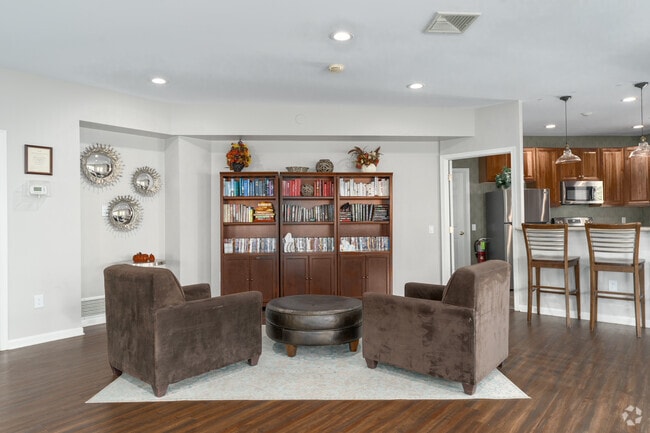 Clubhouse Lounge - Saucon View Apartments