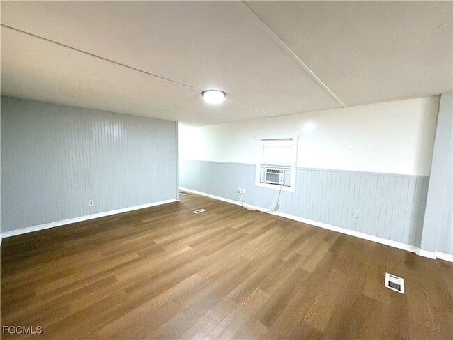 Photo - 240 State St