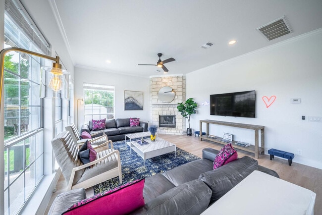 Photo - 8902 Feather Hill Rd Unit ID1337485P