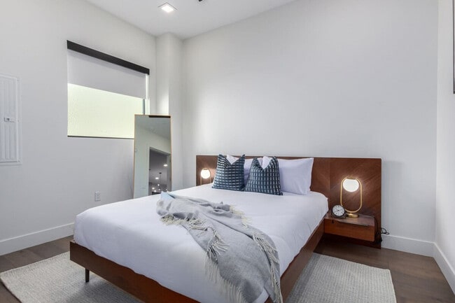 Photo - 4238 N Craftsman Ct Unit SI FL3-ID1558684P
