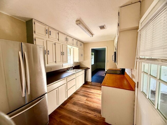 Photo - 1135 Cooper Ln