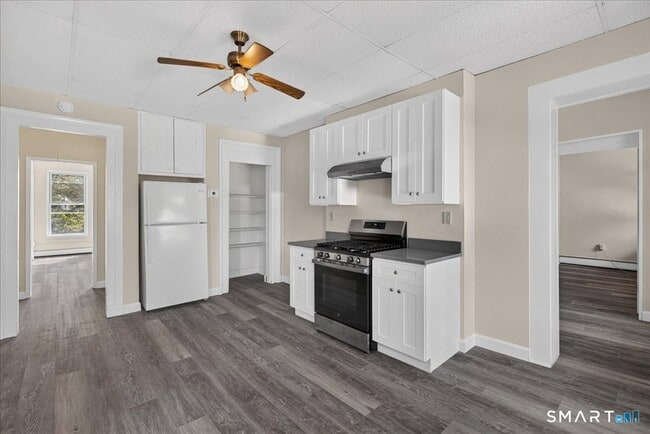 Building Photo - 121 Wooster St Unit 2