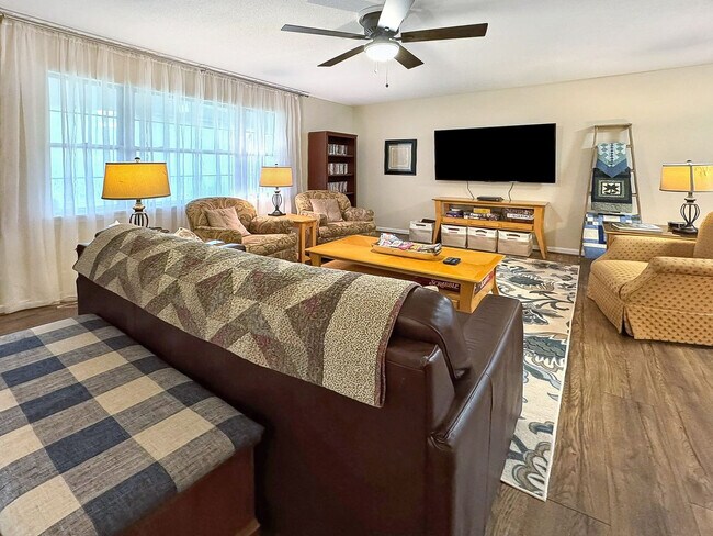 Photo - 148 Rice Rd Unit ID1337814P