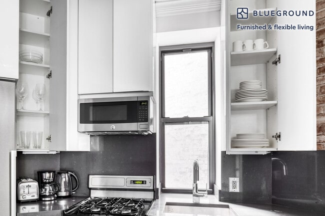 Photo - 248 Mott St Unit FL4-ID805