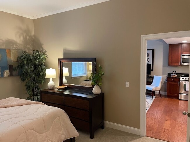 Photo - One Franklin Square