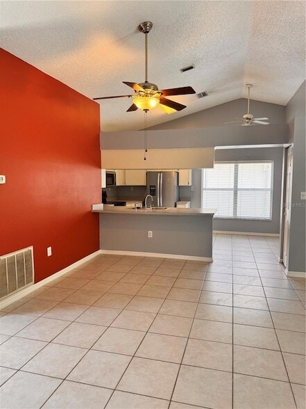 Photo - 2070 Sarah Louise Dr
