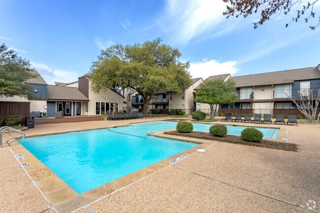 Pool - Windridge On The Parkway