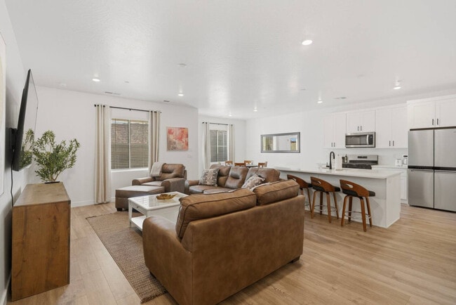 Photo - 1705 Ripple Rock Dr Unit ID1373716P