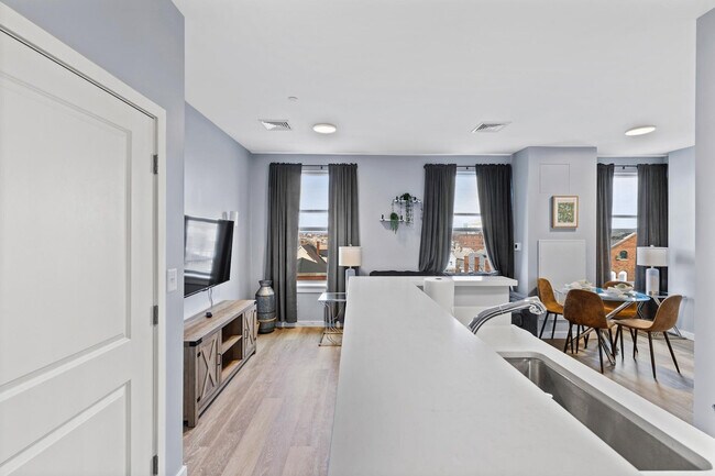 Photo - 95 Broadway-SI ID1240353P Unit SI ID1240353P