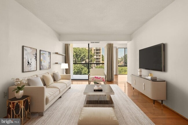 Building Photo - 4500 S Four Mile Run Dr Unit 304