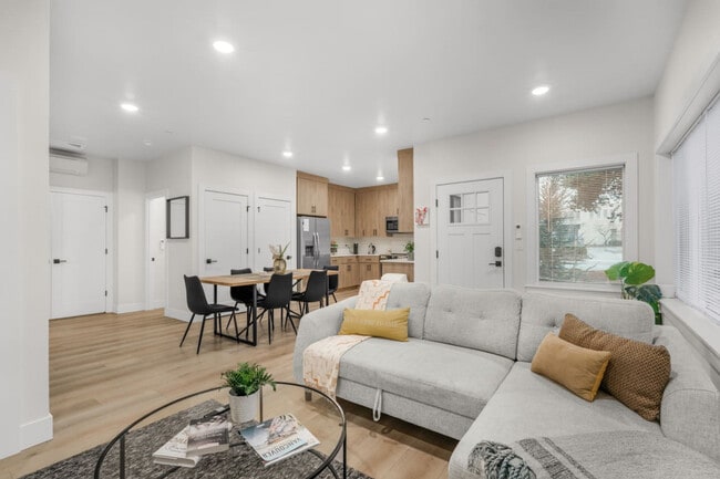 Photo - 3505 NE Creston Ave Unit ID1334338P