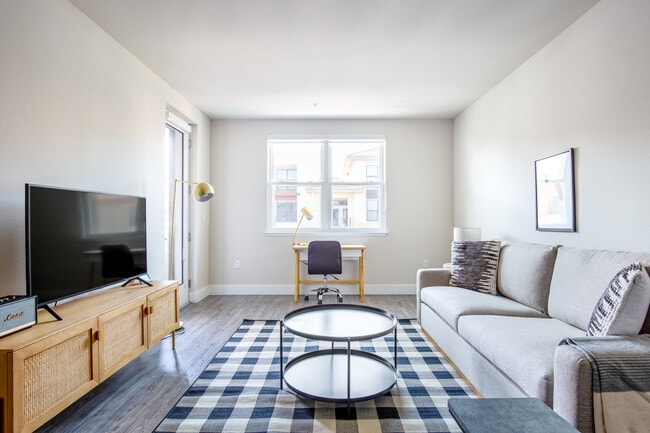 Building Photo - 299 Franklin St Unit FL4-ID2127