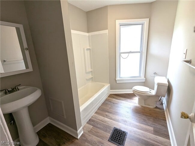 Photo - 1462 Felton Rd