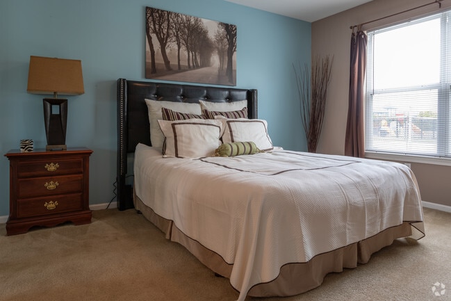 Bedroom - Rockwood Apartments